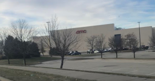 Movie Theater «AMC Grand Prairie 18», reviews and photos, 5311 West American Prairie Drive, Peoria, IL 61615, USA