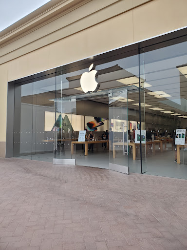 Apple Fashion Island image