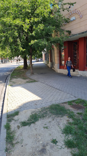 Opinii despre palacsinta bár în Szolnok - Étterem
