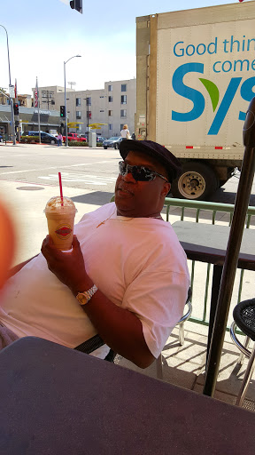 Shopping Mall «Brentwood Place Shopping Center», reviews and photos, 12019 Wilshire Blvd, Los Angeles, CA 90049, USA