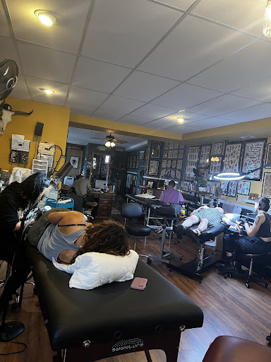 Tattoo Shop «STAY HUMBLE TATTOO COMPANY», reviews and photos, 801 W 36th St, Baltimore, MD 21211, USA