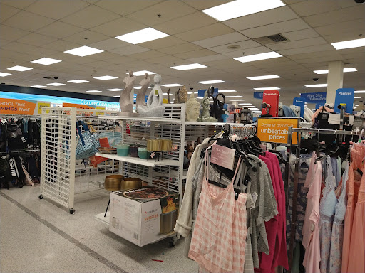 Clothing Store «Ross Dress for Less», reviews and photos, 4032 Grand Ave, Chino, CA 91710, USA