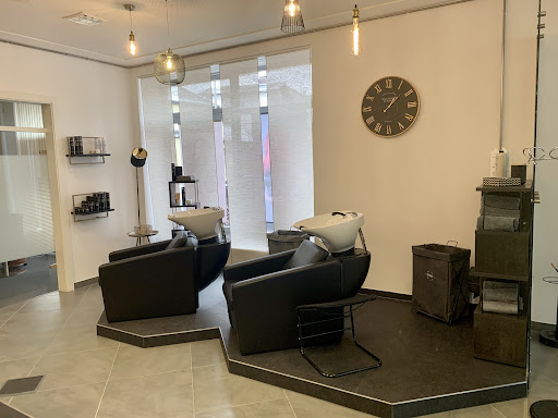 Die Friseurinn In Moosdorf