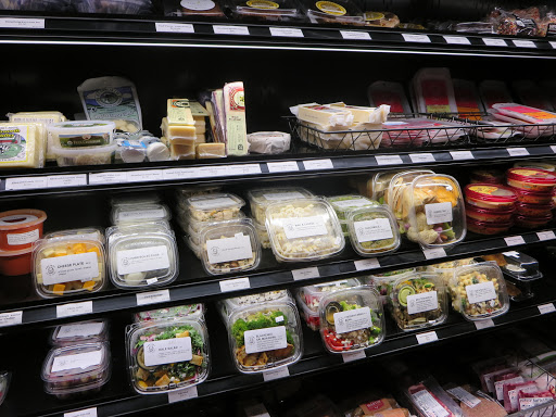 Gourmet Grocery Store «The Market by Foxtrot», reviews and photos, 1019 W Lake St, Chicago, IL 60654, USA