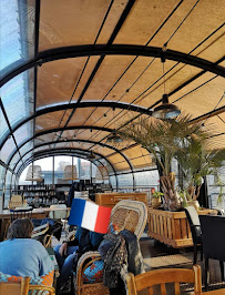Atmosphère du Café LA PÉNICHE - Slow Food Café à Tournon-sur-Rhône - n°2