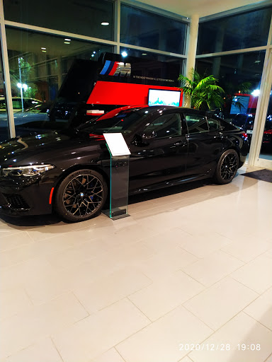 Used Car Dealer «Fields BMW Lakeland», reviews and photos, 4285 Lakeland Park Dr, Lakeland, FL 33809, USA