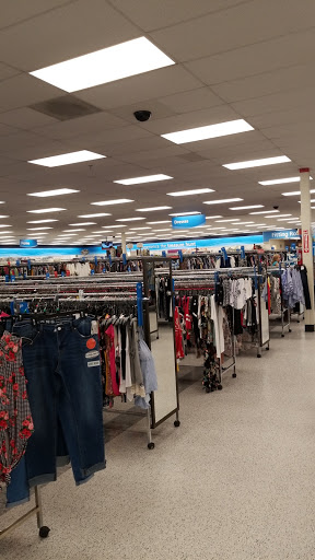 Clothing Store «Ross Dress for Less», reviews and photos, 1003 Harley Strickland Blvd, Orange City, FL 32763, USA