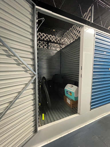 Self-Storage Facility «Blue Self Storage», reviews and photos, 8650 Biscayne Blvd, Miami, FL 33138, USA