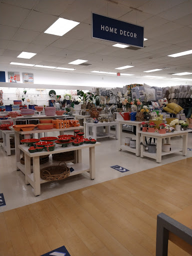 Department Store «Marshalls», reviews and photos, 270 NJ-35, Shrewsbury, NJ 07702, USA