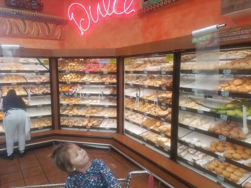 Supermarket «Vallarta Supermarkets», reviews and photos, 23449 Lyons Ave, Valencia, CA 91355, USA