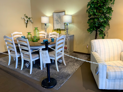 Furniture Store «Pilgrim Furniture & Mattress City Southington», reviews and photos, 55 Graham Pl, Southington, CT 06489, USA