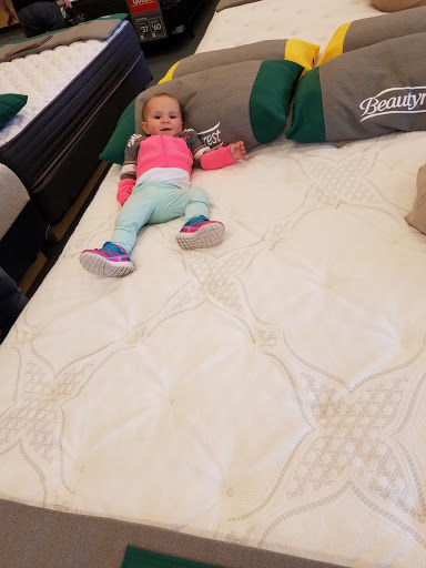 Mattress Store «Mattress Firm Redmill Commons», reviews and photos, 1169 Nimmo Pkwy #234, Virginia Beach, VA 23456, USA