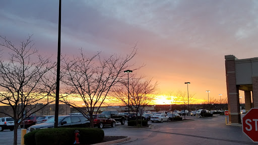 Department Store «T.J. Maxx», reviews and photos, 8510 N Evanston Ave, Kansas City, MO 64157, USA