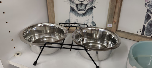 Clothing Store «Furry Friends Thrift», reviews and photos, 615 W Indiantown Rd, Jupiter, FL 33458, USA