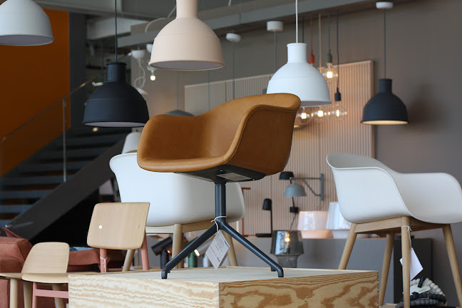 ANTHAMATTEN FURNITURE SA - Möbelgeschäft