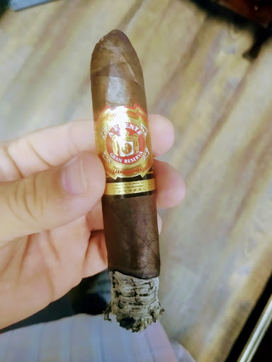 Cigar Shop «Tobacco Road Fine Cigars, Indoor Golf & Gifts.», reviews and photos, 3118 S Cooper St, Arlington, TX 76015, USA