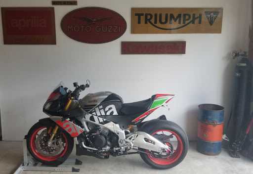 Motorcycle Dealer «Detroit Iron Cycles», reviews and photos, 10325 Highland Rd, White Lake, MI 48386, USA