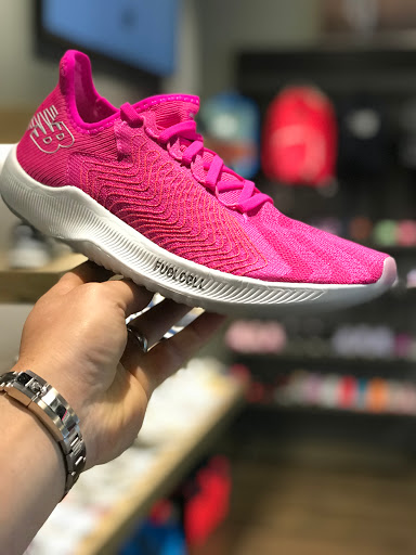 Shoe Store «New Balance», reviews and photos, 380 W Main St, Avon, CT 06001, USA