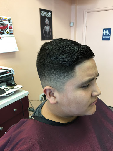 Barber Shop «Hoffman Heights S&R Barber Shop», reviews and photos, 636C Peoria St, Aurora, CO 80011, USA