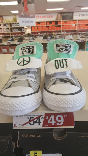 Shoe Store «Famous Footwear Outlet», reviews and photos, 1256 Fording Island Rd, Bluffton, SC 29910, USA