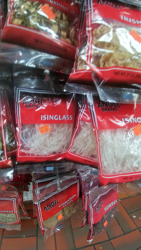 Produce Market «Rogers Park Fruit Market», reviews and photos, 7401 N Clark St, Chicago, IL 60626, USA