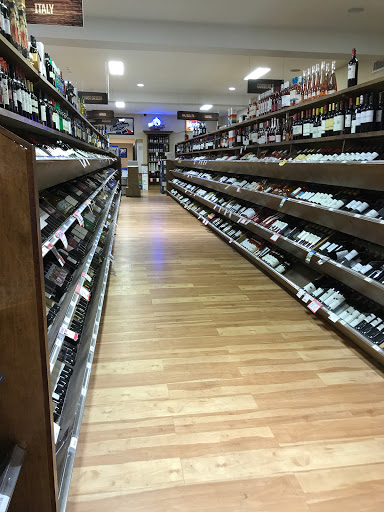 Liquor Store «Sussex County Discount Wine & Liquor», reviews and photos, NJ-94, Hamburg, NJ 07419, USA