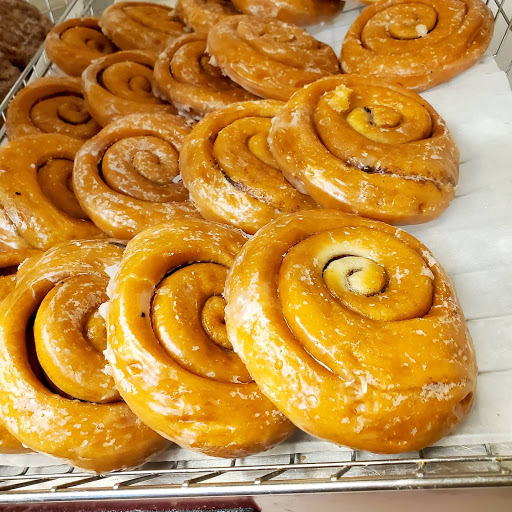 Donut Shop «Donut Shop», reviews and photos, 480 N Courtenay Pkwy, Merritt Island, FL 32953, USA