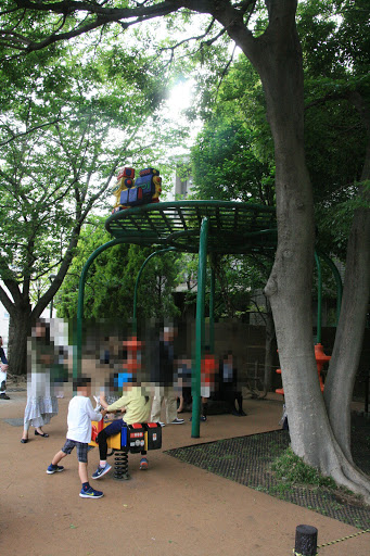 Sakurazaka Park