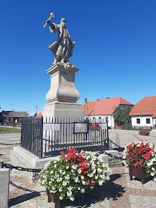 Pomnik Hetmana Stefana Czarnieckiego w Tykocinie plac Czarnieckiego 1A, 16-080 Tykocin, Polska