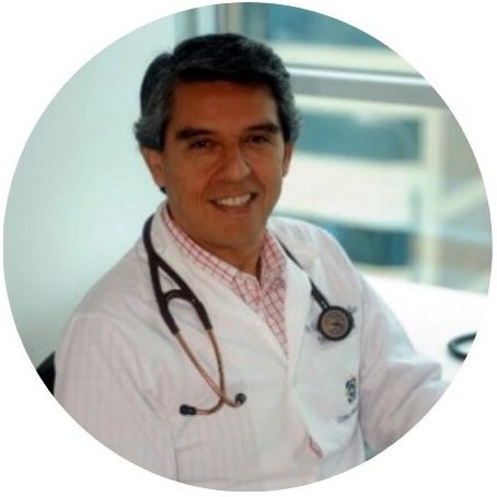 Dr. Alvaro Priale Zevallos, Especialista en Medicina Intensiva