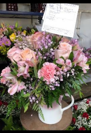 Florist «Salvy the Florist», reviews and photos, 793 Western Ave, Lynn, MA 01905, USA