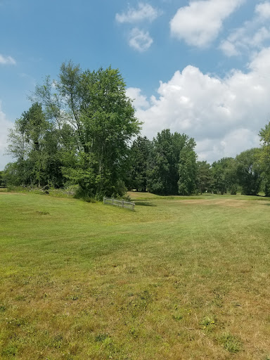 Public Golf Course «Buttonwood Golf Course», reviews and photos, 600 Trimmer Rd, Spencerport, NY 14559, USA