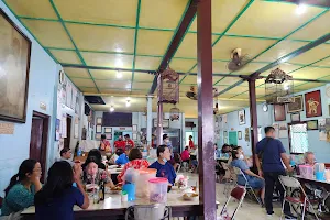 Warung Soto Kadipiro Asli image