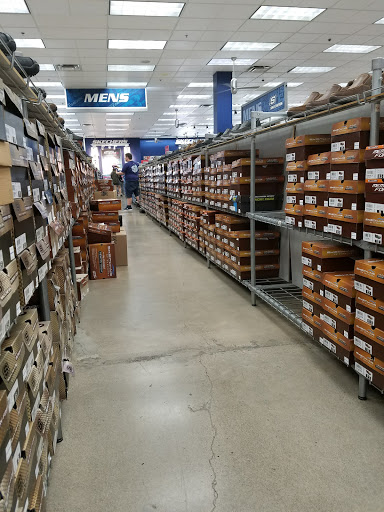 Shoe Store «SKECHERS Factory Outlet», reviews and photos, 1304 S Harbor Blvd, Fullerton, CA 92832, USA