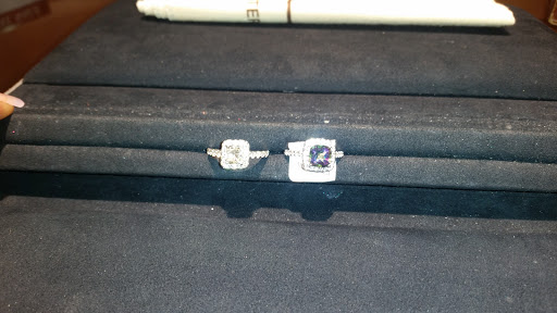 Jewelry Store «Zales - The Diamond Store», reviews and photos, 4325 Glenwood Ave, Raleigh, NC 27612, USA