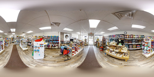 Pet Supply Store «Wags & Whiskers Pet Food, Supplies, & Grooming», reviews and photos, 1603 Losey Blvd S, La Crosse, WI 54601, USA