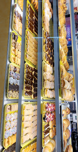 Donut Shop «Us Donut», reviews and photos, 17340 Pioneer Blvd, Artesia, CA 90701, USA