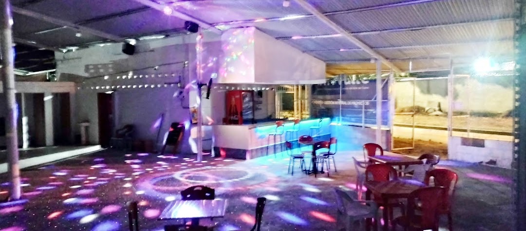 Bar y Gallera la Martina