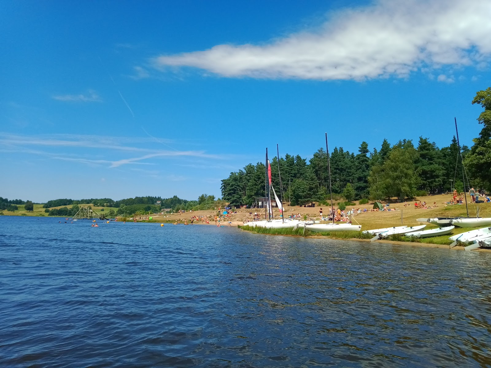 Plage du lac de Devesset'in fotoğrafı vahşi alan
