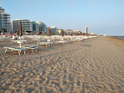 Özgür Jesolo Plajı'in fotoğrafı çok temiz temizlik seviyesi ile