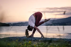 Myriam Viéitez, Yoga y Meditación image