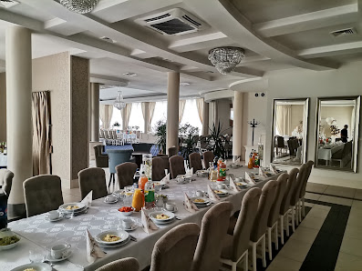 Malwa. Hotel, restauracja. Horyza S. Krotoszyńska 179, 63-410 Ostrów Wielkopolski, Polska