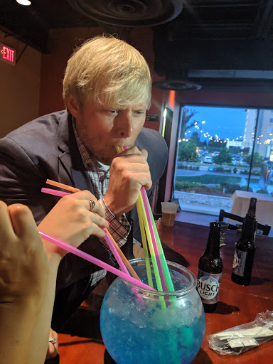 Piano Bar «Blue Moon Dueling Piano Bar & Restaurant», reviews and photos, 5485 Mills Civic Pkwy, West Des Moines, IA 50266, USA