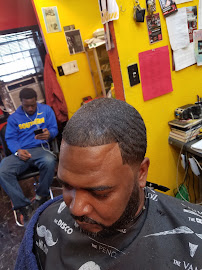 Hotspot barber and beauty saloon - Photo 6 - Car repair in New Orleans, LA, New Orleans