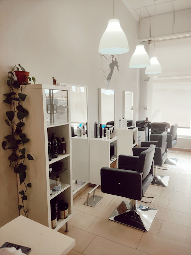 Salón de Belleza Unisex Nerea y Allende en laCaladel Moral, Málaga