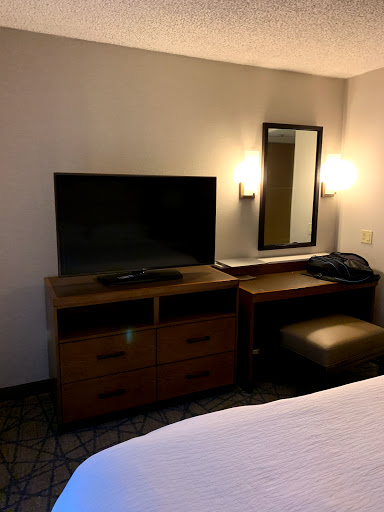 Hotel «Embassy Suites by Hilton Seattle North Lynnwood», reviews and photos, 20610 44th Ave W, Lynnwood, WA 98036, USA