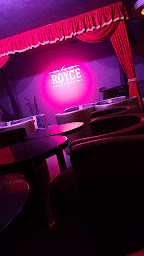 Photo n°7 de LE ROYCE LOUNGE à Saint-Denis ()