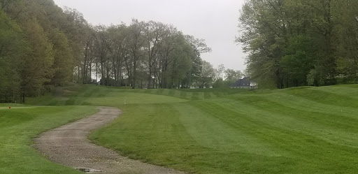 Golf Course «Chenoweth Golf Course & Banquet Facility», reviews and photos, 3087 Chenoweth Rd, Akron, OH 44312, USA