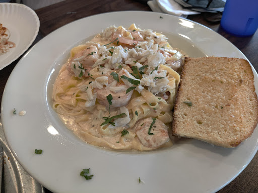 Shopping Mall «Queenstown Premium Outlets», reviews and photos, 441 Outlet Center Dr, Queenstown, MD 21658, USA