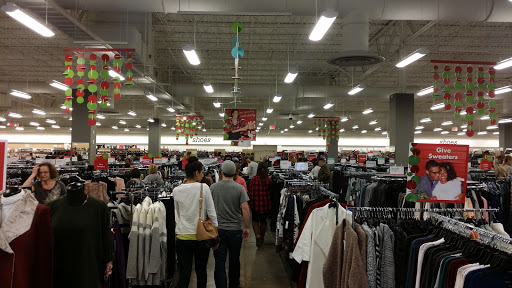 Department Store «Nordstrom Rack North Point MarketCenter», reviews and photos, 6200 North Point Pkwy, Alpharetta, GA 30022, USA